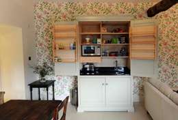 Cocinas de estilo minimalista por Hallwood Furniture