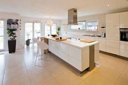 10 idee per progettare una cucina moderna con isola Cucine con isola moderne
