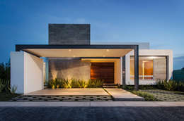 CASA T02: Casas de estilo moderno por ADI / arquitectura y diseño interior