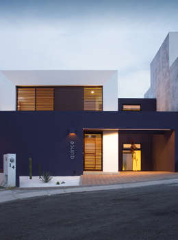 Casas minimalistas por Región 4 Arquitectura