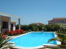 Quanto costa veramente una piscina in giardino? Quanto costa piscine interrate vetroresina