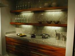 Los mil y un estantes para cocinas que lo muestran todo