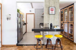 Reforma de apartamento - Ateliê Paralelo: Cozinhas modernas por Joana França