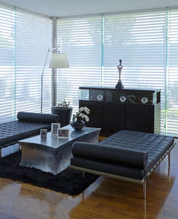 Residencia Valle Real: Salas de estilo moderno por Spacio
