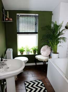 Phòng tắm by Louise Ives-Wilkinson Design