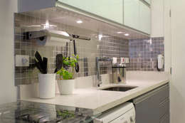 Cozinha em tons de cinza: Cozinhas minimalistas por Semíramis Alice Arquitetura & Design