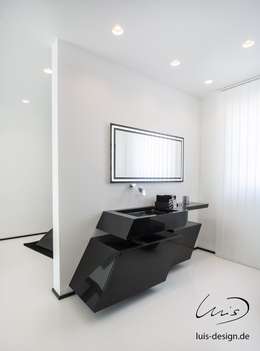   by Luis Design