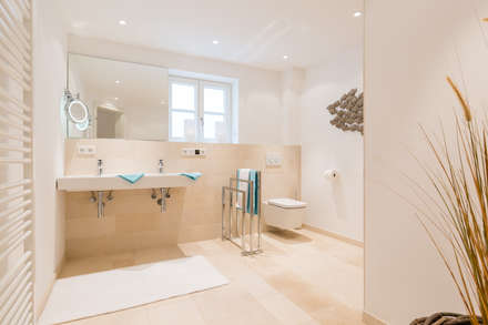 Badezimmer Ideen Einrichtung & Bilder im Landhausstil | homify Badezimmer Ideen Einrichtung & Bilder im Landhausstil | homify