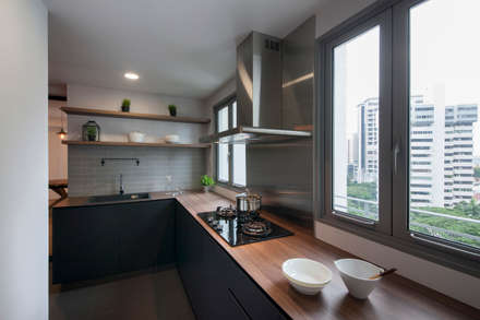 The belvedere eclectic kitchen by eightytwo pte ltd The belvedere eclectic kitchen by eightytwo pte ltd