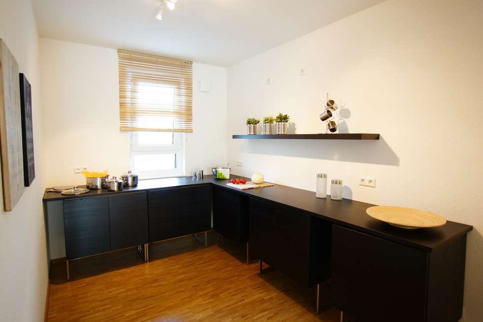 Industriale Wohnzimmer Bilder: MUSTERHAUS – Einrichtung | homify Musterhaus inneneinrichtung wohnzimmer
Musterhaus inneneinrichtung wohnzimmer
Industriale Wohnzimmer Bilder: MUSTERHAUS – Einrichtung | homify