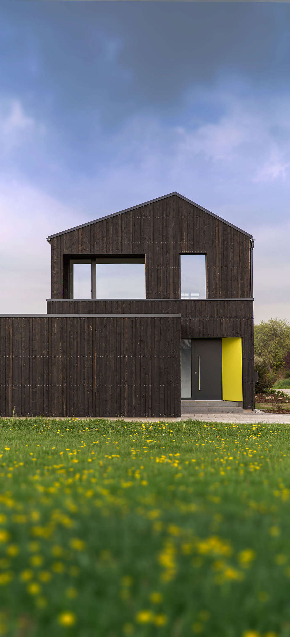 Eingang von osten moderne häuser von ku architekten