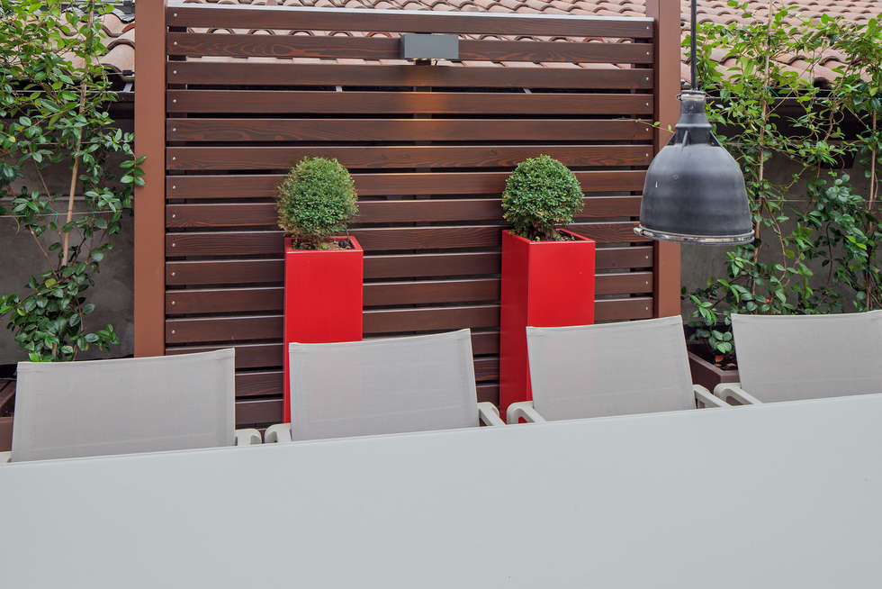 Attico a torino : terrazza in stile di silvia delpiano studio e ... Progettazione giardini torino