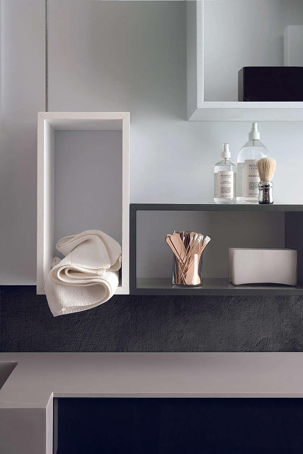 Le mensole moderne per decorare pareti e stanze