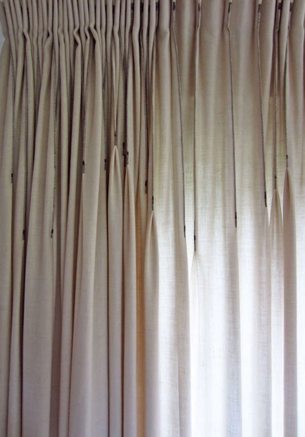 plooi de plooi\' gordijn by kimik design: eclectische woonkamer door ... plooi de plooi\' gordijn by kimik design: eclectische woonkamer door ...
