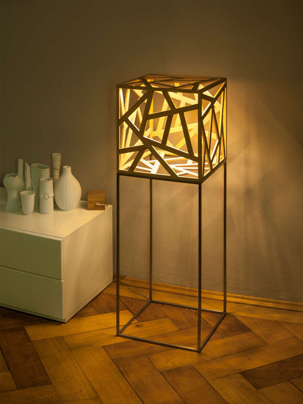 Leuchtobjekt kubus aus massivholz led moderne wohnzimmer von leuchtmanufaktur otto sprencz ·