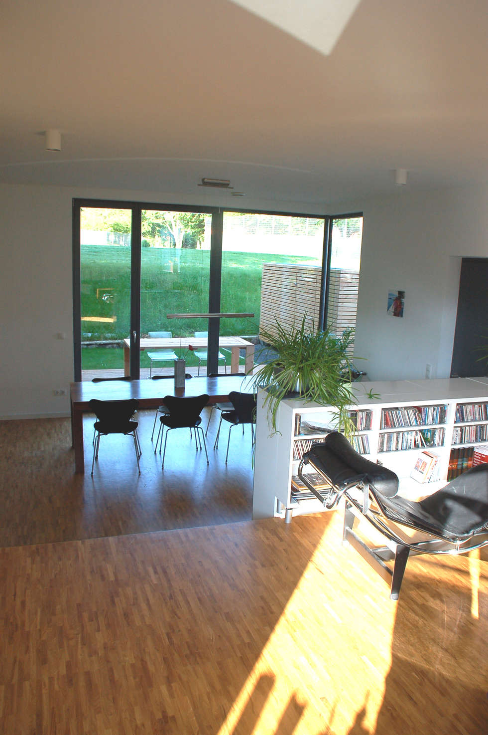Doppelhaus klein grün: moderne wohnzimmer von mbpk architekten ... Doppelhaus klein grün: moderne wohnzimmer von mbpk architekten ...