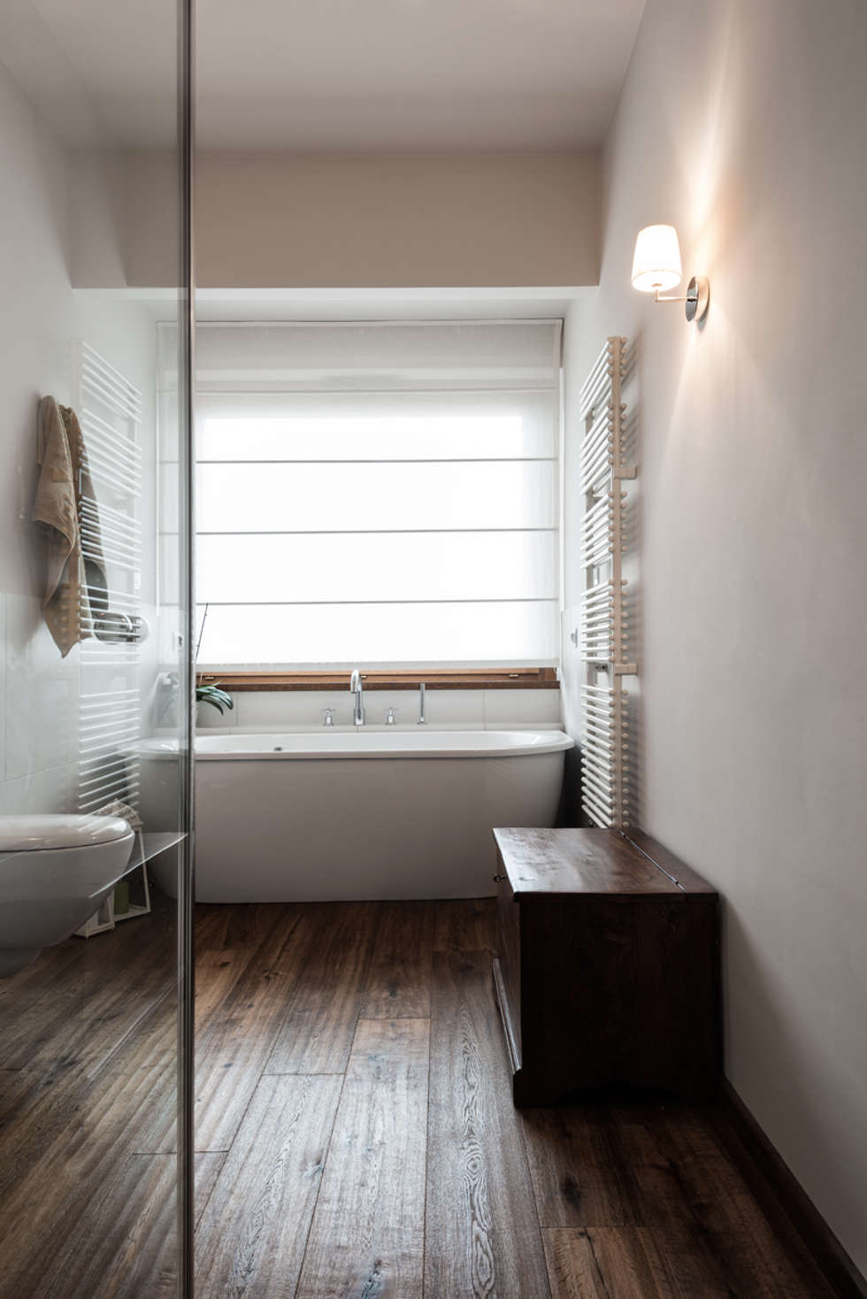 Vasca Sotto Finestra idee arredamento casa interior design homify Vasca Sotto Finestra idee arredamento casa interior design homify