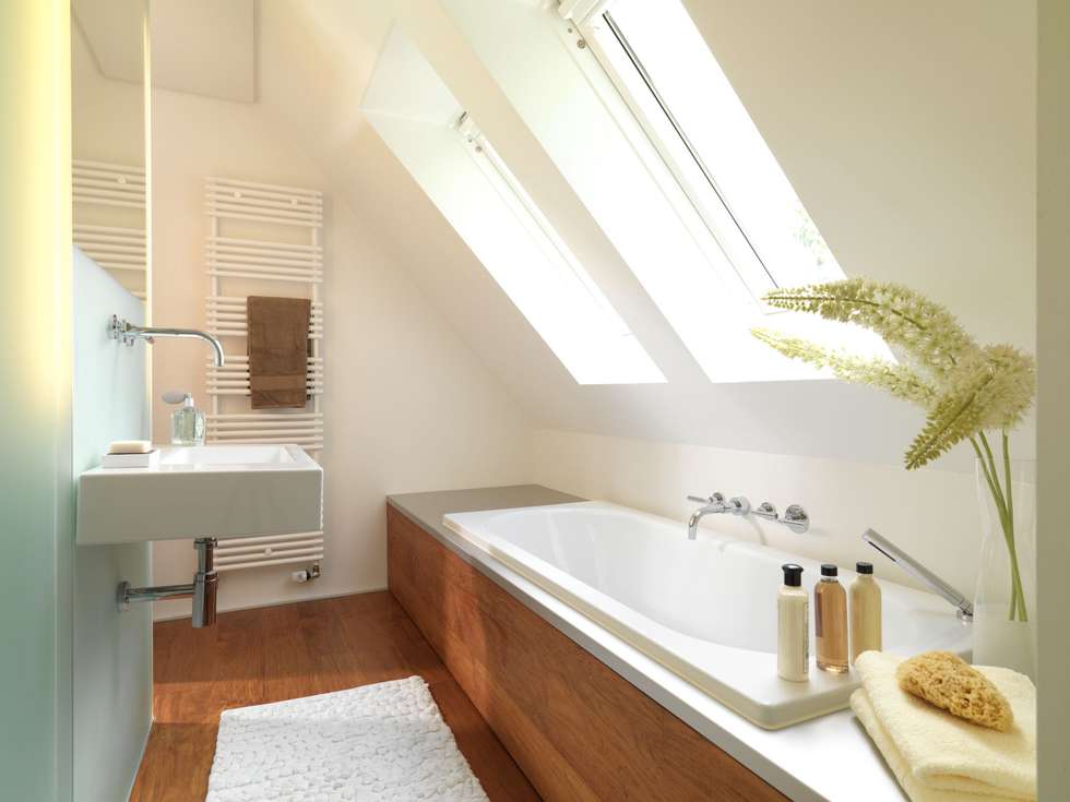 Badewanne unter dachschräge: moderne badezimmer von grimm ... Badewanne unter dachschräge: moderne badezimmer von grimm ...
