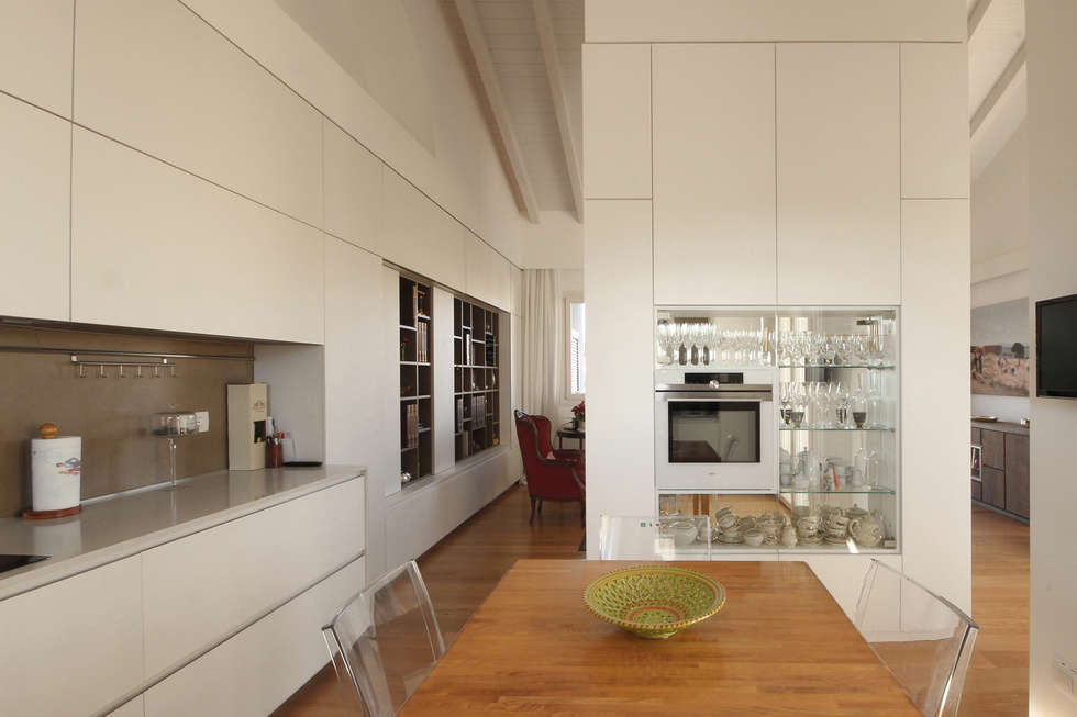 Cucina moderna bianca: cucinino in stile di jfd - juri favilli ... Cucina moderna bianca: cucinino in stile di jfd - juri favilli ...