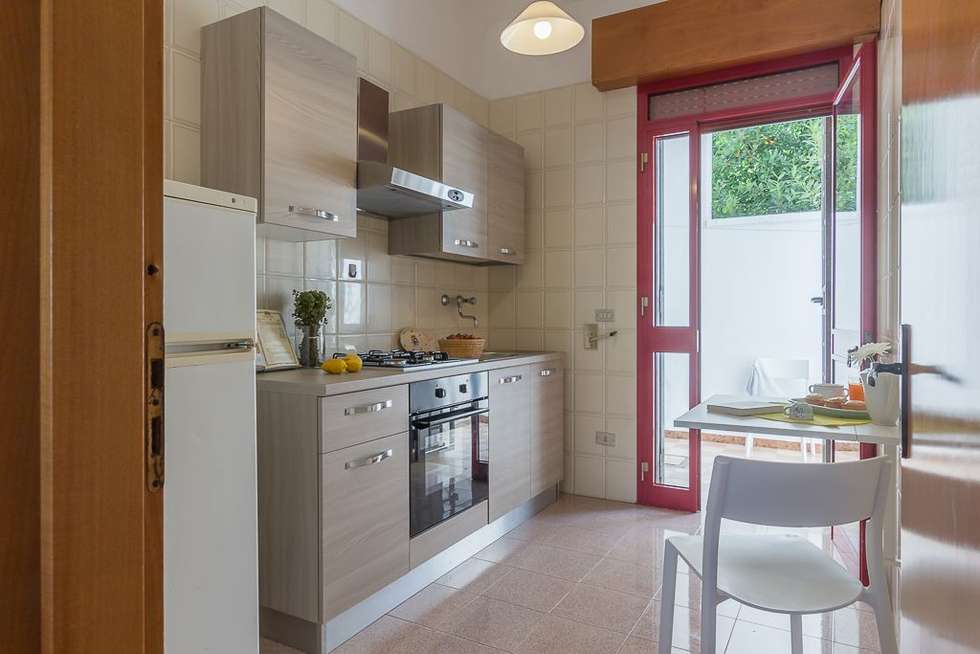 Casa gaia: cucina in stile in stile mediterraneo di anna leone ... Casa gaia: cucina in stile in stile mediterraneo di anna leone ...