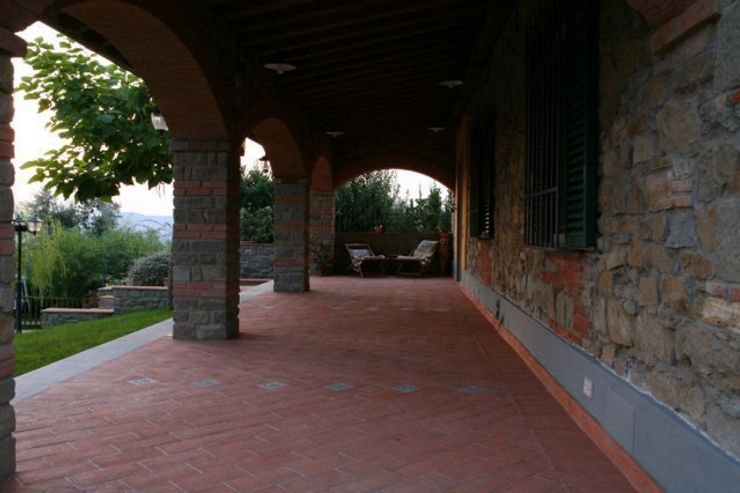 Ristrutturazione di villetta Studio Tecnico Progettisti Associati Ing. Marani Marco & Arch. Dei Claudia Casa coloniale