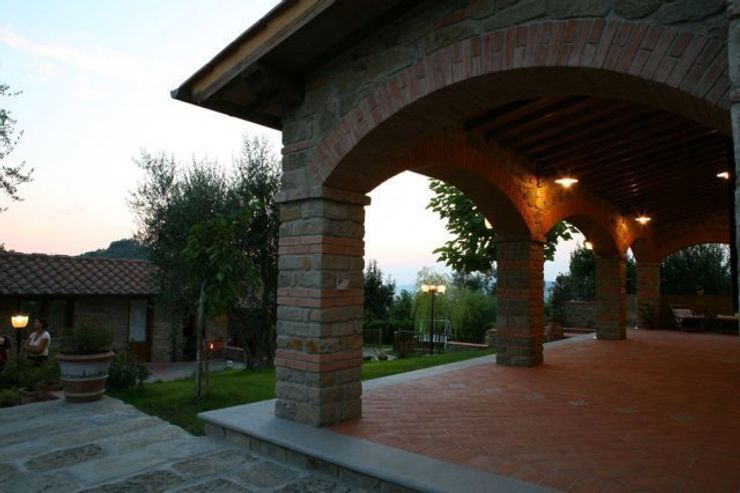 Ristrutturazione di villetta Studio Tecnico Progettisti Associati Ing. Marani Marco & Arch. Dei Claudia Casa coloniale