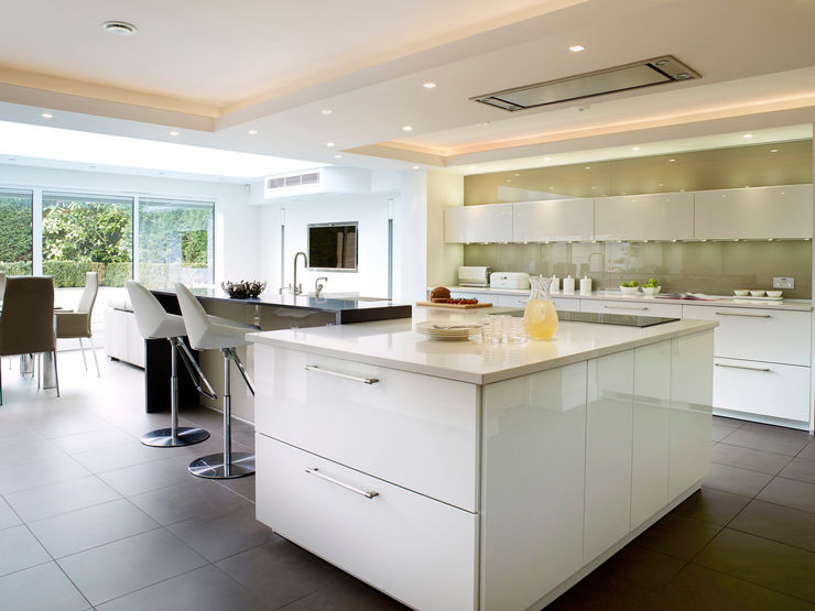 MR & MRS SAMUEL'S KITCHEN Diane Berry Kitchens Modern