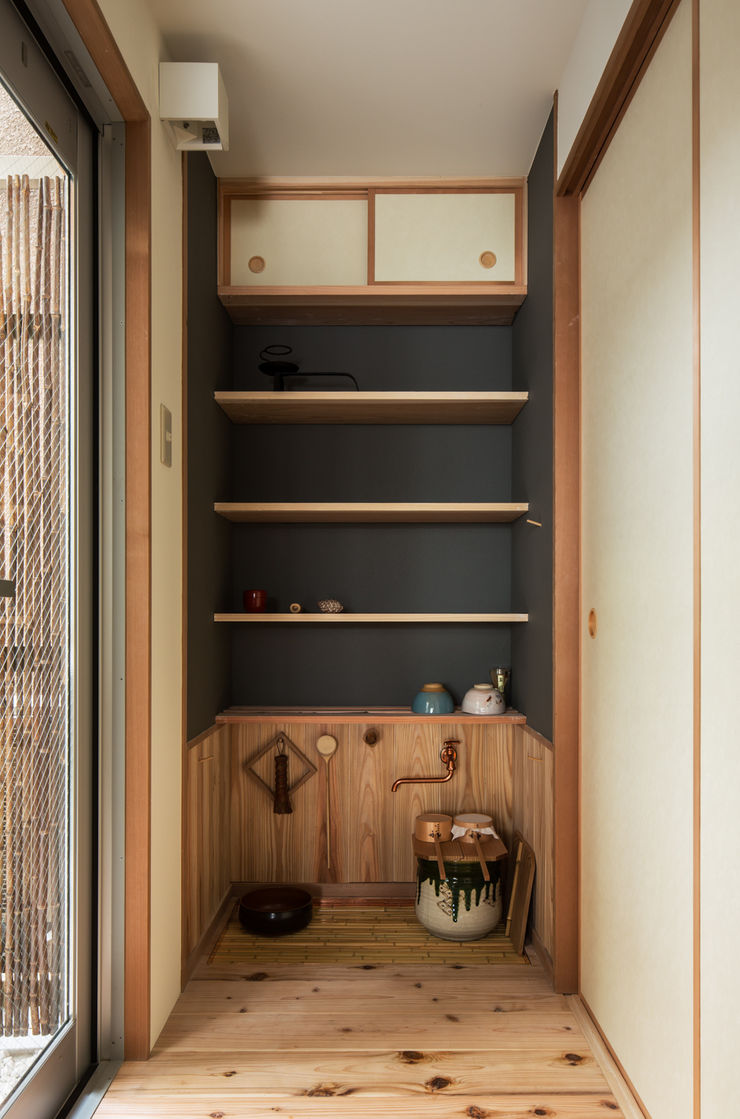 O-RENOVATION TOFU Modern houses