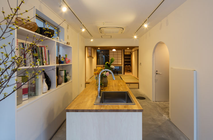 O-RENOVATION TOFU Modern houses