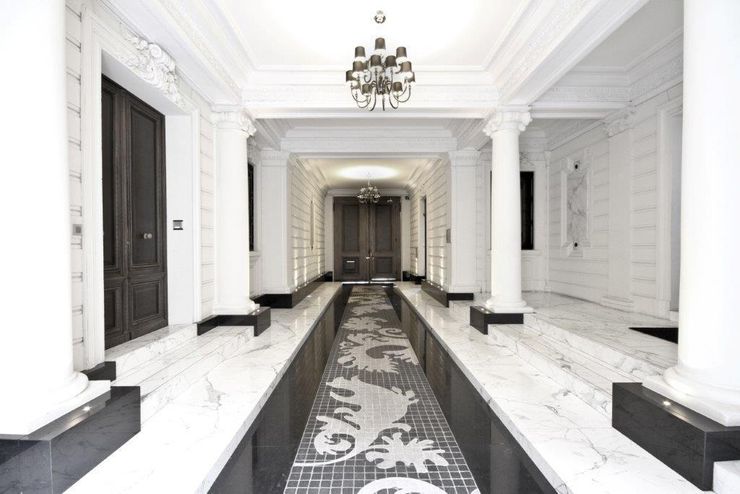 Stephanie Coutas's projects Stephanie Coutas Modern corridor, hallway & stairs