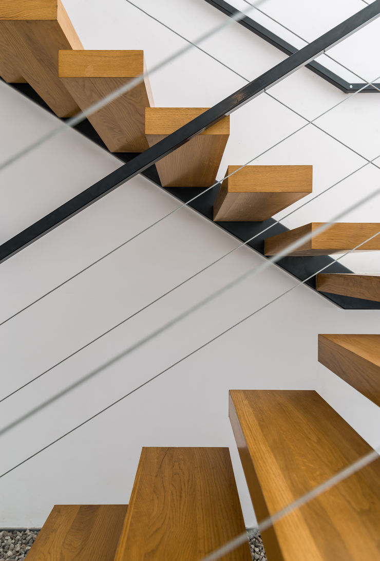 KROPKA STUDIO'S PROJECT Kropka Studio Modern corridor, hallway & stairs