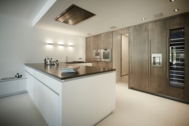Referenzprojekt Schmalenbach Design HOME Schlafen & Wohnen GmbH Moderne Schlafzimmer