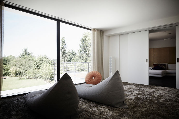 Referenzprojekt Schmalenbach Design HOME Schlafen & Wohnen GmbH Moderne Schlafzimmer