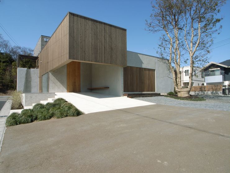 Breath 中庭と水盤のある家 Homify