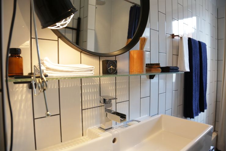 edit home staging Eclectic style bathrooms