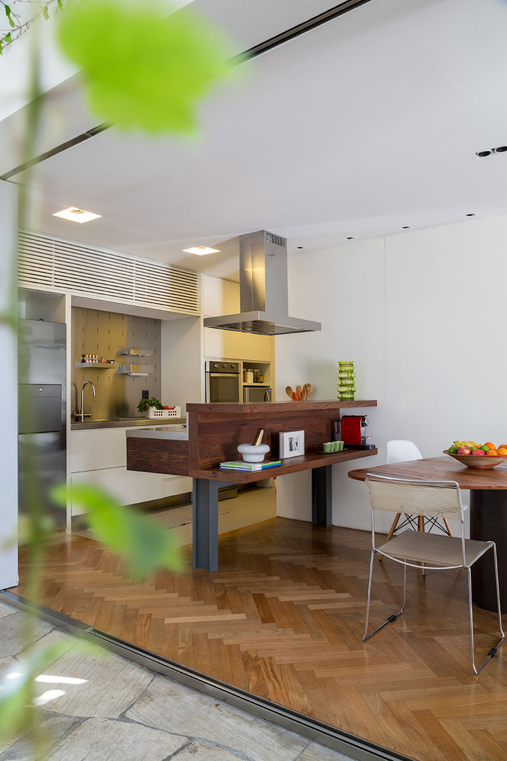 Residencia da Esquina SALA2 arquitetura e design Cozinhas tropicais