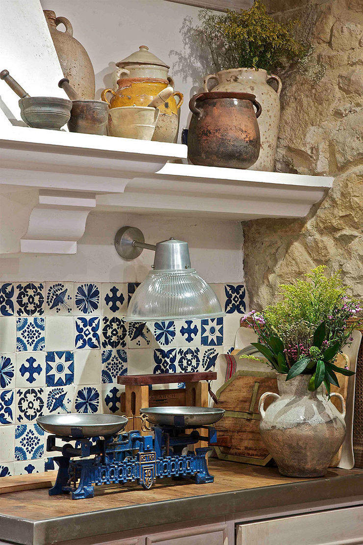 Urbana Interiorismo Rustic style kitchen