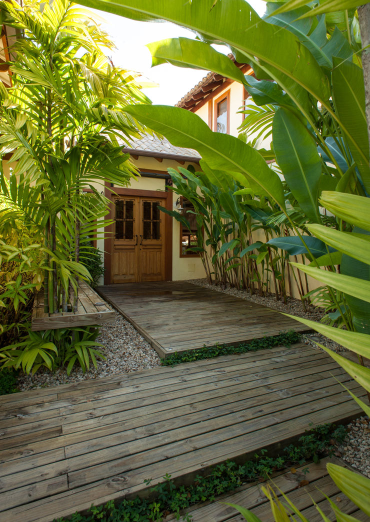 PM Arquitetura Pintu & Jendela Gaya Rustic