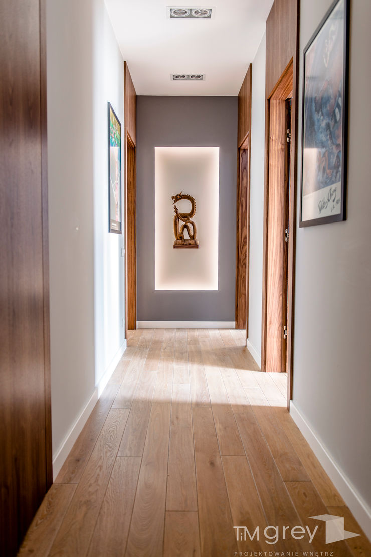 Modern Apartment – 100m2 TiM Grey Interior Design Nowoczesny korytarz, przedpokój i schody