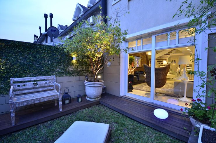 Tania Bertolucci de Souza | Arquitetos Associados Modern garden