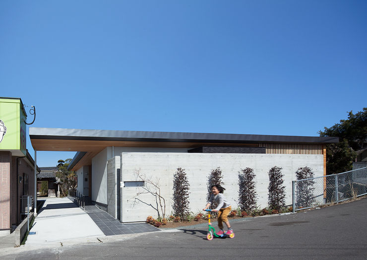 ISDアーキテクト一級建築士事務所 Modern houses Concrete Grey