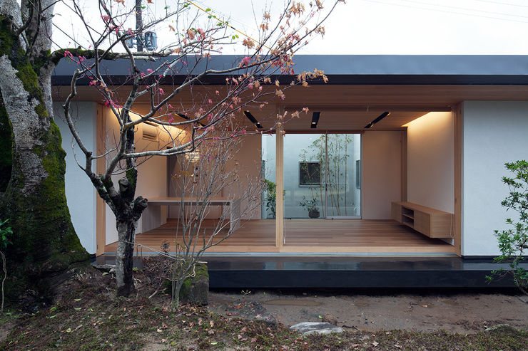 ISDアーキテクト一級建築士事務所 Modern houses Aluminium/Zinc Black