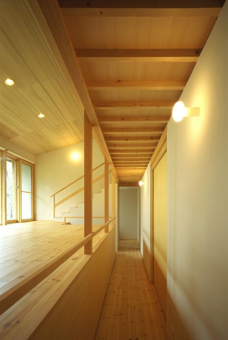 キタウラ設計室 Eclectic style corridor, hallway & stairs