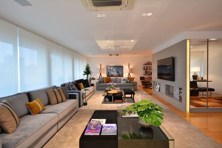 RESIDENCIA AS Maria Christina Rinaldi Arquitetos Eclectic style living room