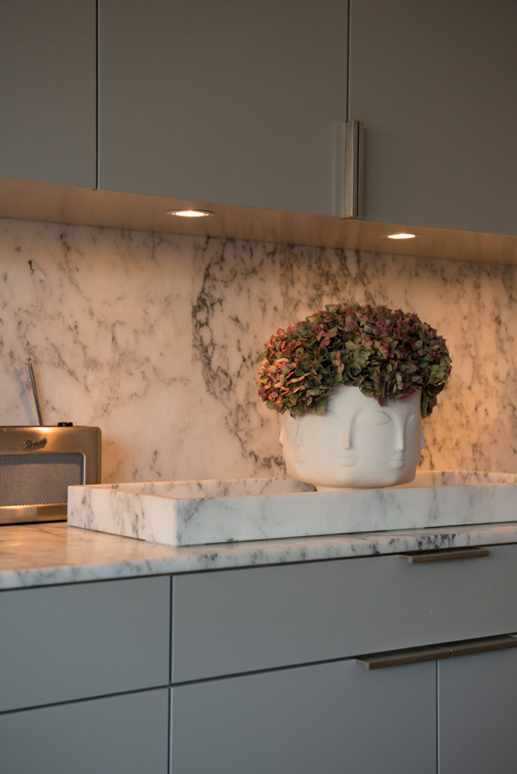25 Chevening Road ATOM BUILD LTD Modern Kitchen