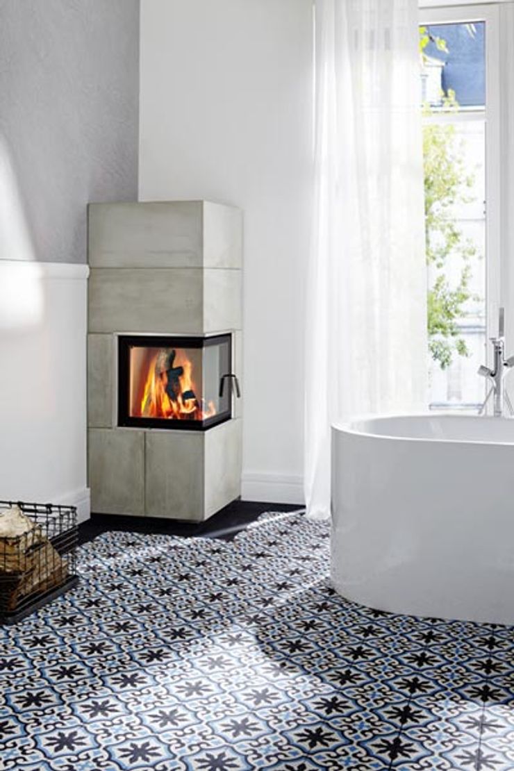 Articima Mediterranean style bathroom