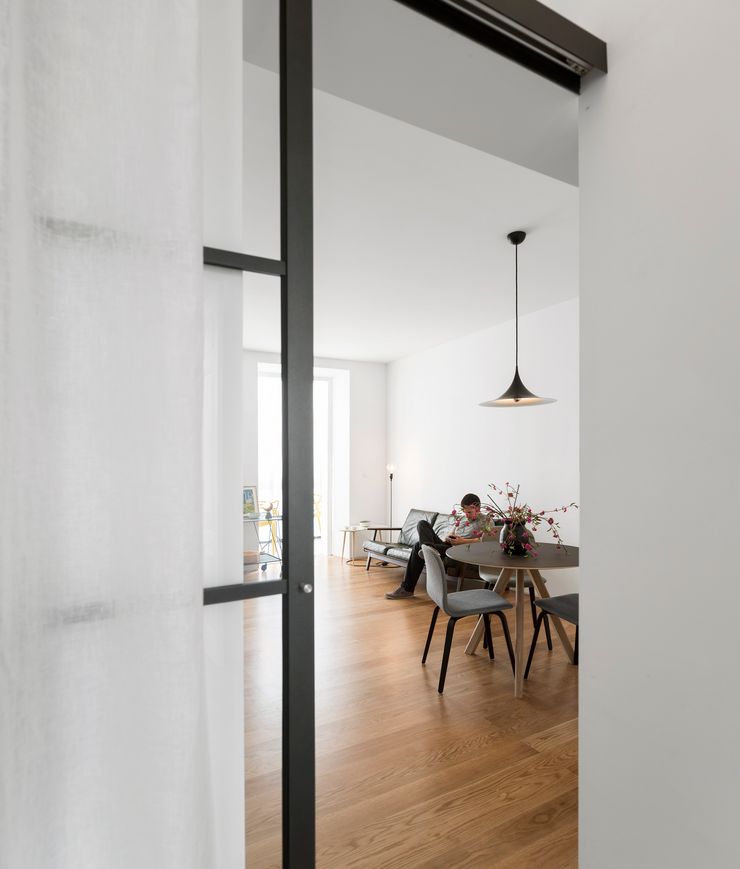 Príncipe real apartment lisbon fala Modern Dining Room