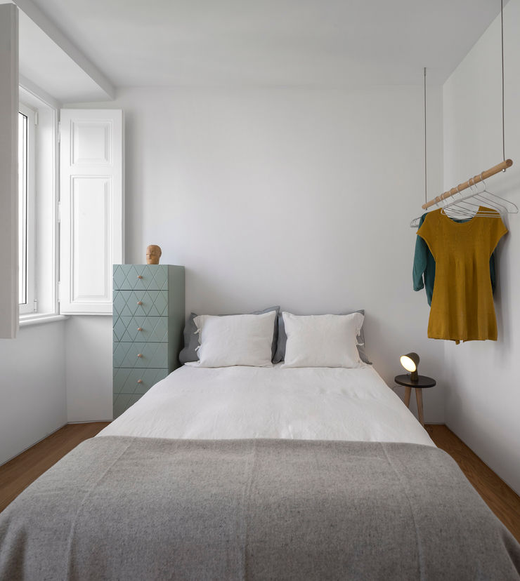 Príncipe real apartment lisbon fala Modern Bedroom
