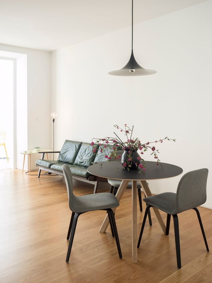 Príncipe real apartment lisbon fala Modern Dining Room
