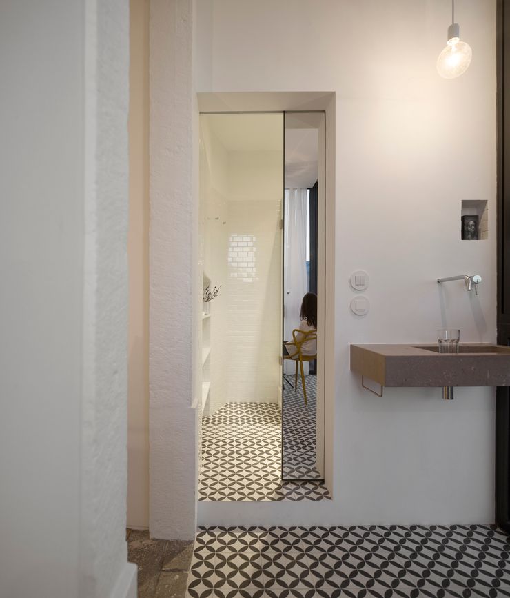 Príncipe real apartment lisbon fala Modern Bathroom